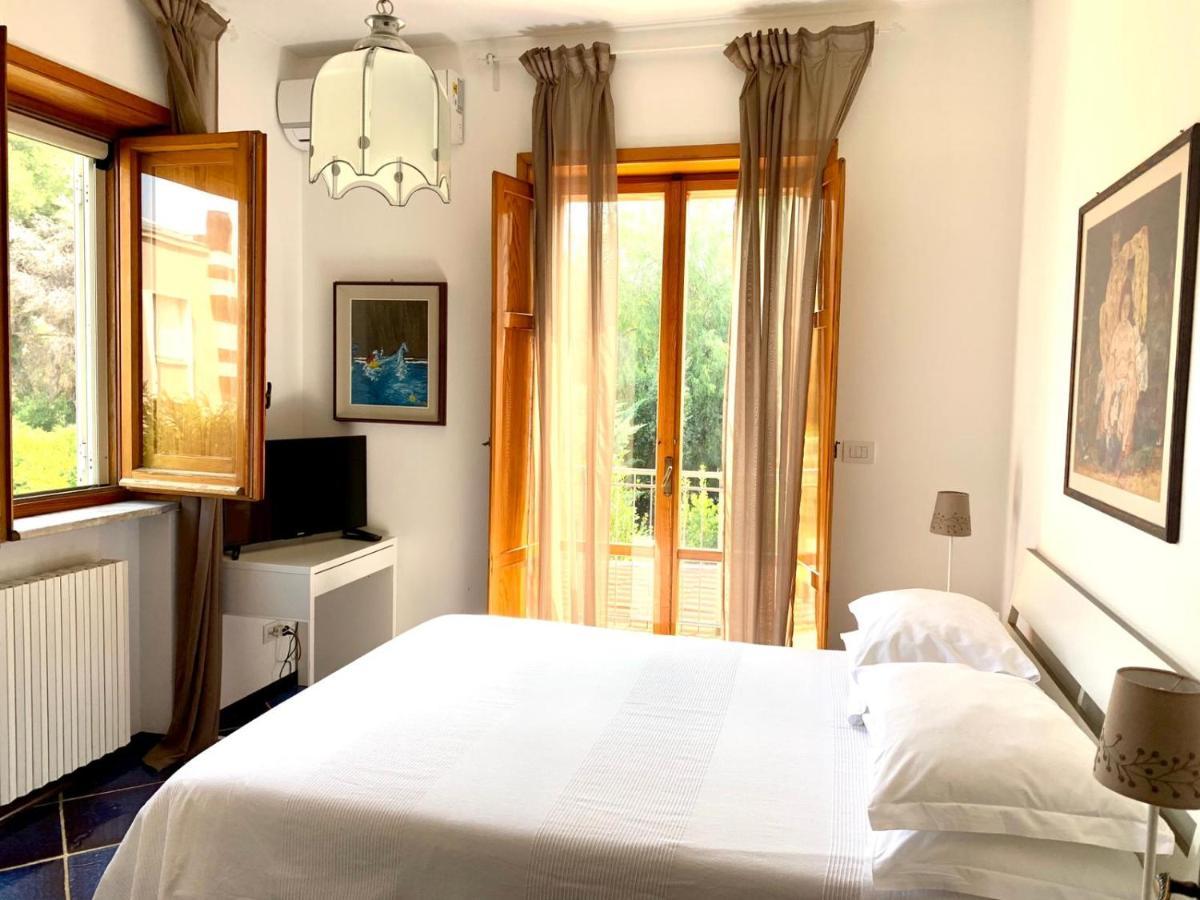 B&B Amendola Bari Luaran gambar
